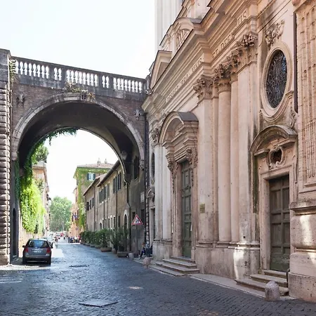Via Giulia Beautiful Historic Centre * Rome